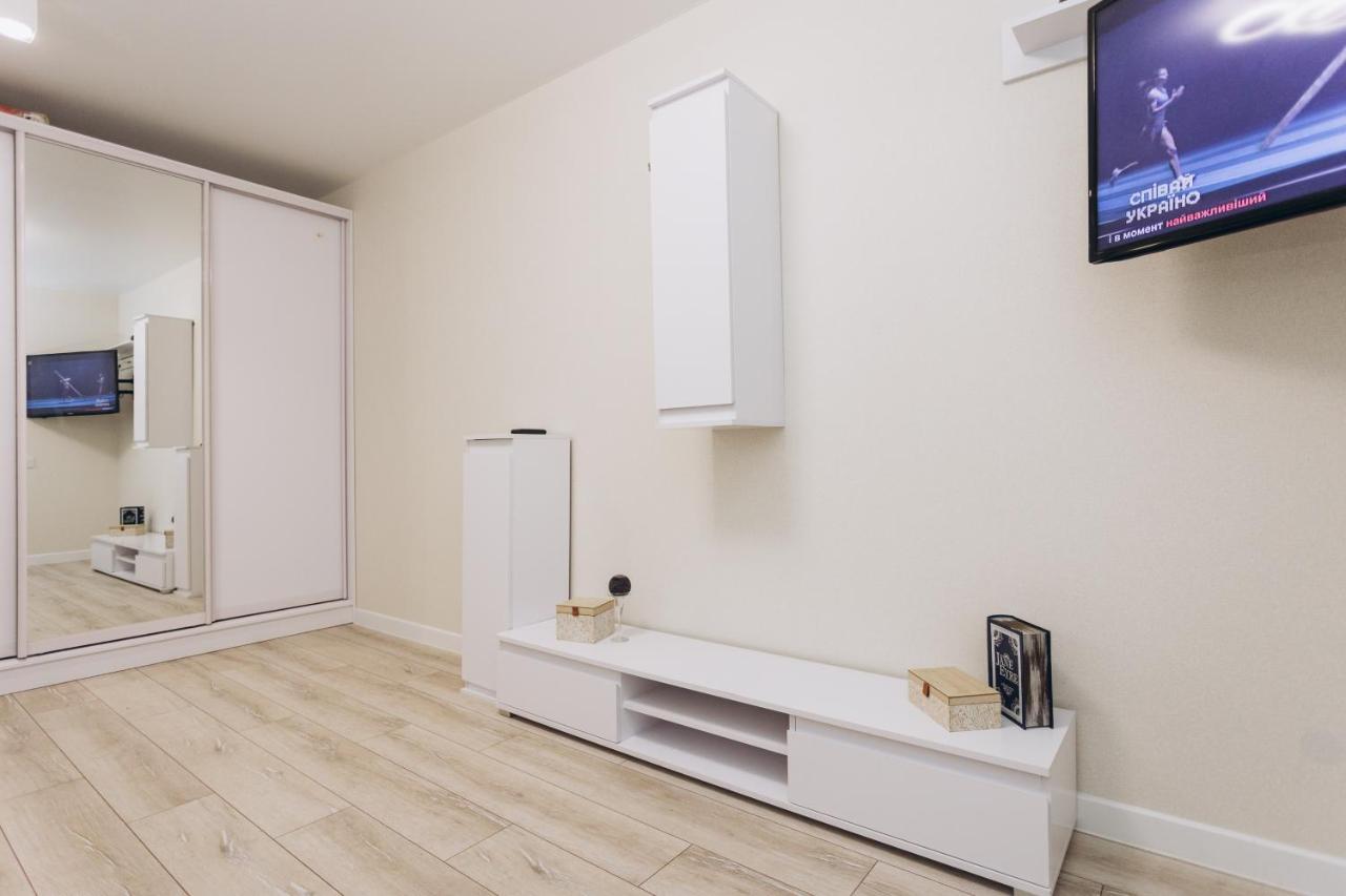Apart-Smart 5.26 Near Lavina 5 Floor Kharkovskaya Суми Екстериор снимка